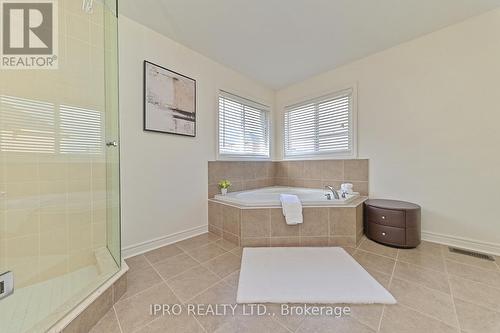 34 Brookview Drive, Bradford West Gwillimbury, ON - Indoor Photo Showing Bathroom