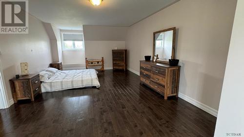 1700 Highway 11, Cochrane, ON - Indoor Photo Showing Bedroom