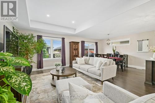 58 Hummingbird Drive, Belleville, ON - Indoor Photo Showing Living Room