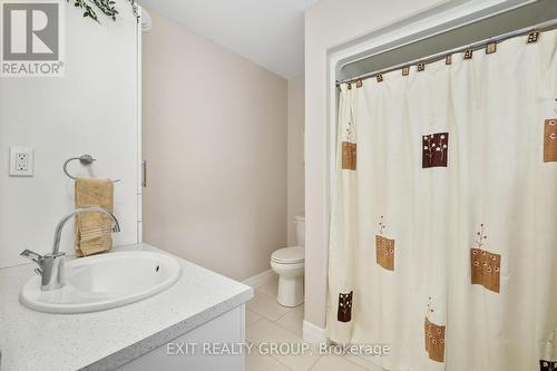 58 Hummingbird Drive, Belleville, ON - Indoor Photo Showing Bathroom