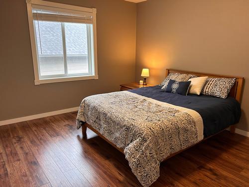 946 Redstone Drive, Rossland, BC - Indoor Photo Showing Bedroom