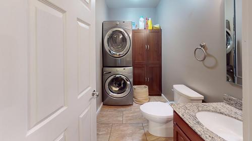 946 Redstone Drive, Rossland, BC - Indoor Photo Showing Laundry Room