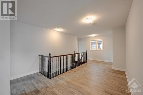 Upstairs hallway - 182 Yearling Circle, Ottawa, ON - Indoor Photo Showing Other Room