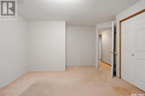 327 Steiger Way, Saskatoon, SK - Indoor Photo Showing Other Room