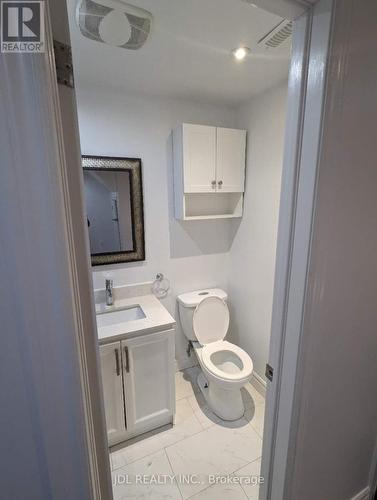 727 Caboto Trail, Markham, ON - Indoor Photo Showing Bathroom