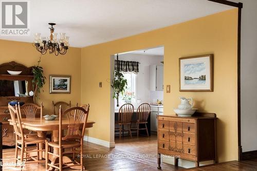 1768 8 Concession S, Clearview, ON - Indoor Photo Showing Dining Room