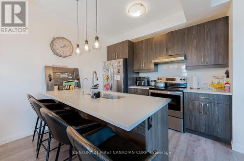 36 - 819 Kleinburg Drive, London, ON - Indoor Photo Showing Kitchen With Double Sink