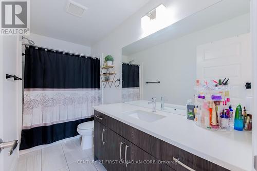 36 - 819 Kleinburg Drive, London, ON - Indoor Photo Showing Bathroom