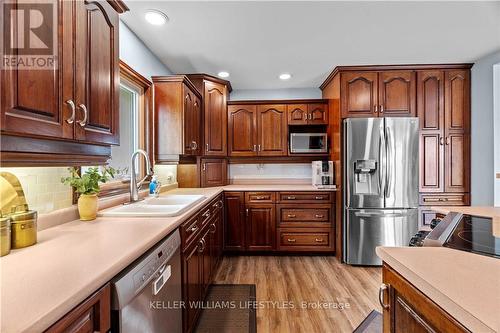 6315 Century Drive, Southwest Middlesex, ON - Indoor Photo Showing Kitchen With Double Sink