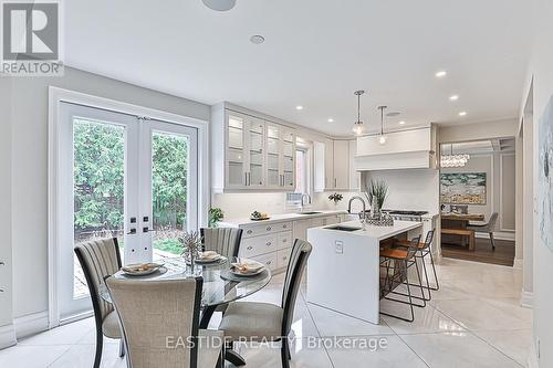 11 Gatcombe Circle, Richmond Hill (Mill Pond), ON - Indoor Photo Showing Dining Room