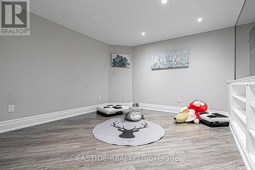 11 Gatcombe Circle, Richmond Hill (Mill Pond), ON - Indoor Photo Showing Other Room