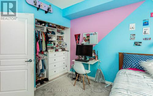 910 - 5 Marine Parade Drive, Toronto, ON - Indoor Photo Showing Bedroom