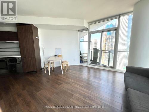 4809 - 45 Charles Street E, Toronto, ON - Indoor Photo Showing Living Room