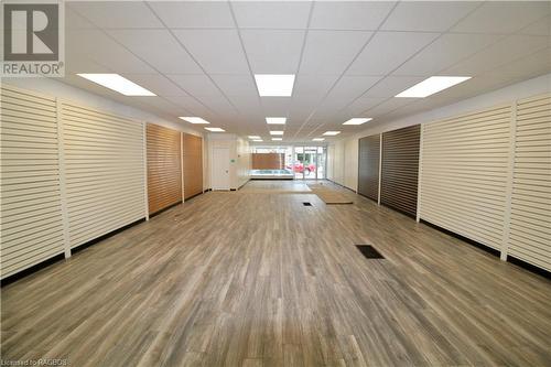 Commercial unit - 303/305 10Th Street, Hanover, ON 