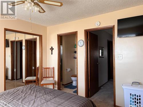 605 1St Avenue, Raymore, SK - Indoor Photo Showing Bedroom