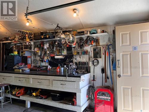 605 1St Avenue, Raymore, SK - Indoor Photo Showing Other Room