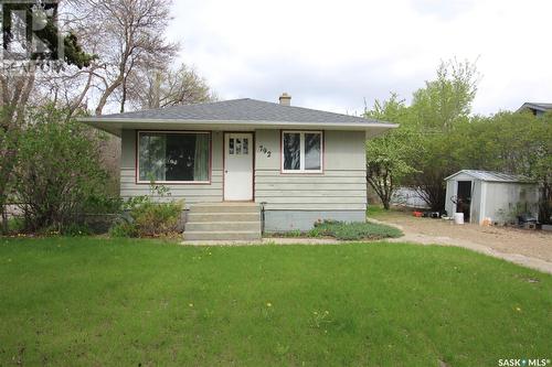 792 Centre Street, Shaunavon, SK - Outdoor