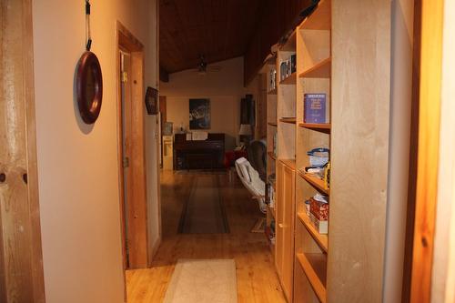 1794 Highway 6, Nakusp, BC - Indoor Photo Showing Other Room