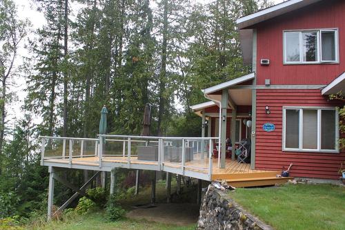 1794 Highway 6, Nakusp, BC - Outdoor With Deck Patio Veranda