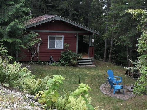 1794 Highway 6, Nakusp, BC - Outdoor