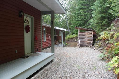 1794 Highway 6, Nakusp, BC - Outdoor With Exterior