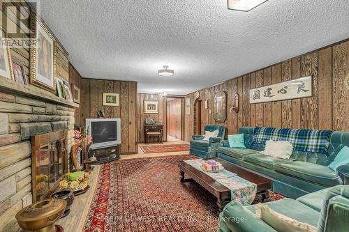 49 Congress Crescent, Hamilton, ON - Indoor Photo Showing Living Room With Fireplace