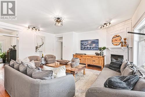 7201 36 37 Nottawasaga Sideroad, Clearview, ON - Indoor Photo Showing Living Room With Fireplace