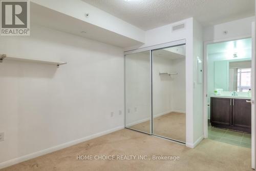 422 - 830 Lawrence Avenue W, Toronto, ON - Indoor Photo Showing Other Room