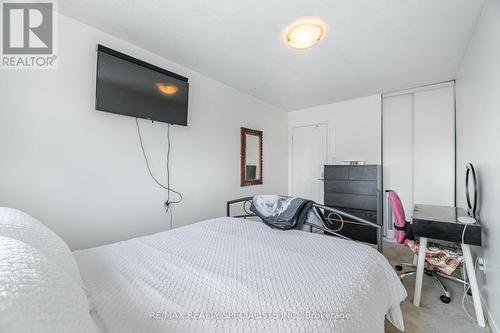 62 Pluto Drive, Brampton, ON - Indoor Photo Showing Bedroom