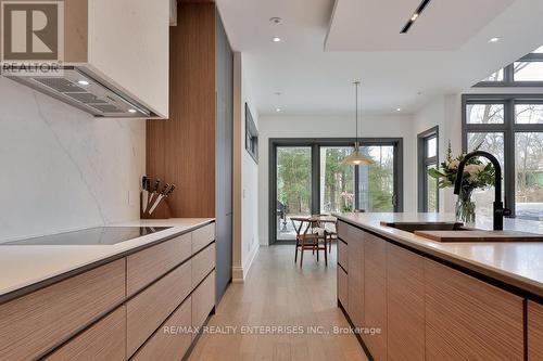 267 Kenollie Avenue, Mississauga, ON - Indoor Photo Showing Kitchen