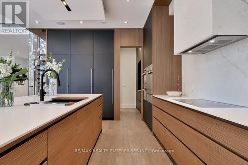 267 Kenollie Avenue, Mississauga, ON - Indoor Photo Showing Kitchen