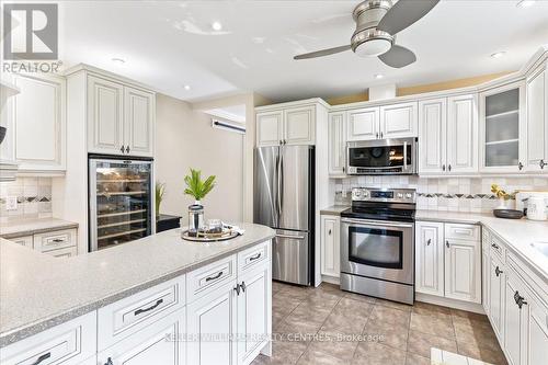 19 C Lane, Collingwood, ON - Indoor Photo Showing Kitchen With Stainless Steel Kitchen With Upgraded Kitchen