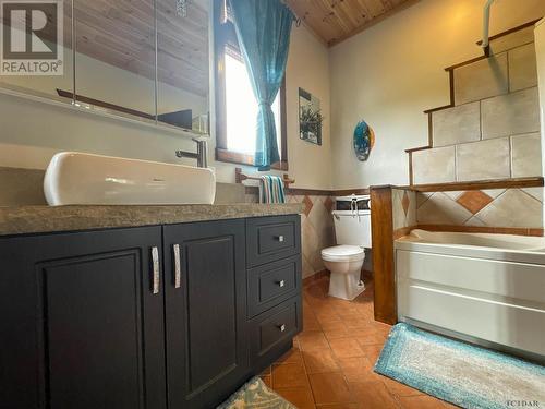 66 Samson Rd, Hearst, ON - Indoor Photo Showing Bathroom