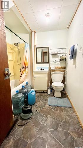 207 1St Street E, Meath Park, SK - Indoor Photo Showing Bathroom