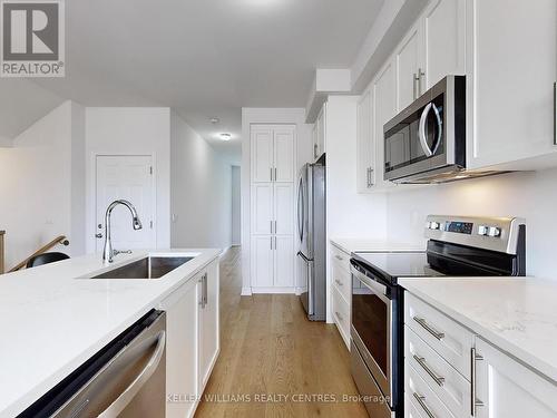 29 Flower Garden Trail, Whitchurch-Stouffville (Stouffville), ON - Indoor Photo Showing Kitchen With Stainless Steel Kitchen With Upgraded Kitchen