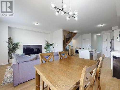 29 Flower Garden Trail, Whitchurch-Stouffville (Stouffville), ON - Indoor Photo Showing Dining Room