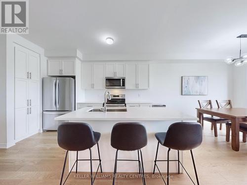 29 Flower Garden Trail, Whitchurch-Stouffville (Stouffville), ON - Indoor Photo Showing Kitchen With Stainless Steel Kitchen With Upgraded Kitchen