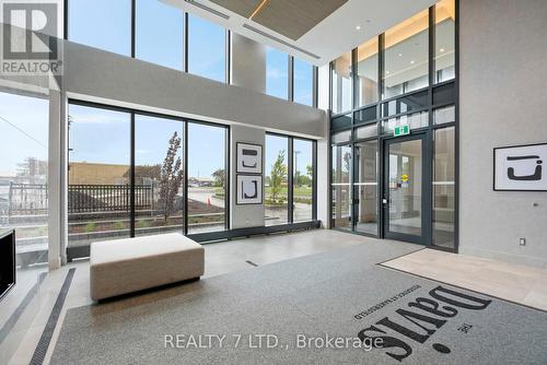 417 - 185 Deerfield Road, Newmarket, ON - Indoor Photo Showing Other Room