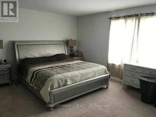 1461 Lormel Gate Avenue, Innisfil, ON - Indoor Photo Showing Bedroom