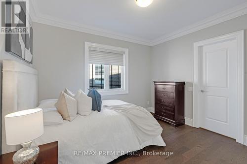 105 Chesney Cres, Vaughan, ON - Indoor Photo Showing Bedroom