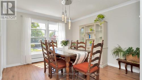 42 Torrington Crescent, London, ON - Indoor Photo Showing Dining Room