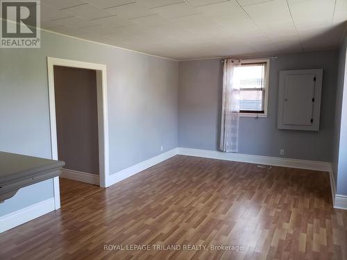 1233 York Street, London, ON - Indoor Photo Showing Other Room
