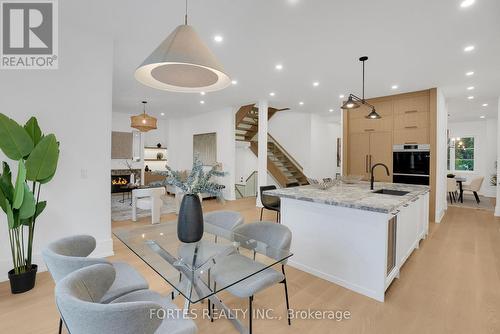 16 Cadillac Avenue, Toronto (Clanton Park), ON - Indoor Photo Showing Kitchen With Upgraded Kitchen