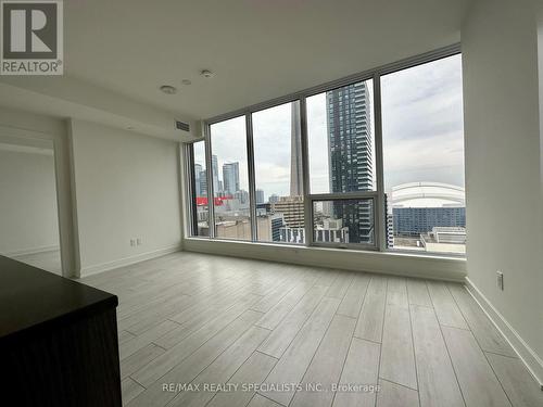 1801 - 15 Mercer Street, Toronto, ON - Indoor