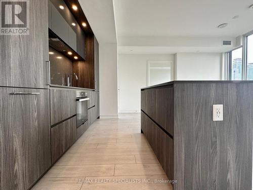 1801 - 15 Mercer Street, Toronto, ON - Indoor Photo Showing Kitchen