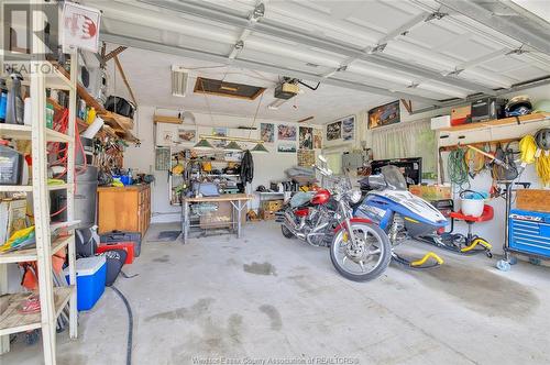 2720 Bouffard, Lasalle, ON - Indoor Photo Showing Garage