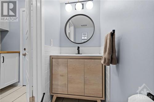 1322 Fontenay Crescent, Ottawa, ON - Indoor Photo Showing Bathroom