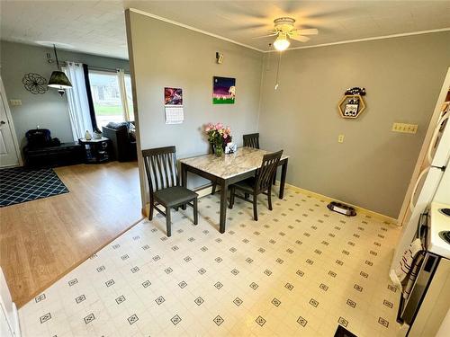 262 Princess Street E, Virden, MB - Indoor Photo Showing Dining Room