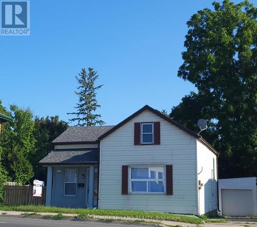 764 Dundas Street E, Woodstock, ON - Outdoor