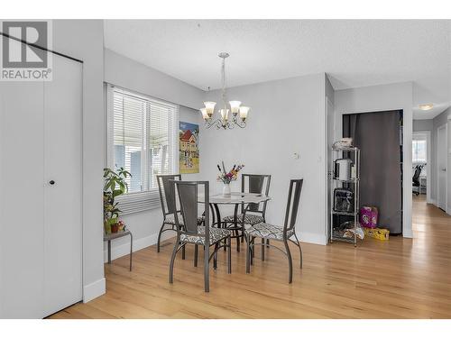 830/832 Irma Road, Kelowna, BC - Indoor Photo Showing Dining Room